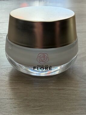 Pearl De Flore Le Rose Daily Defense Cream